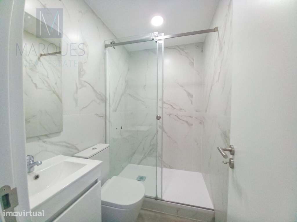 Apartamento T3 Duplex com garagem na Costa de Caparica-17