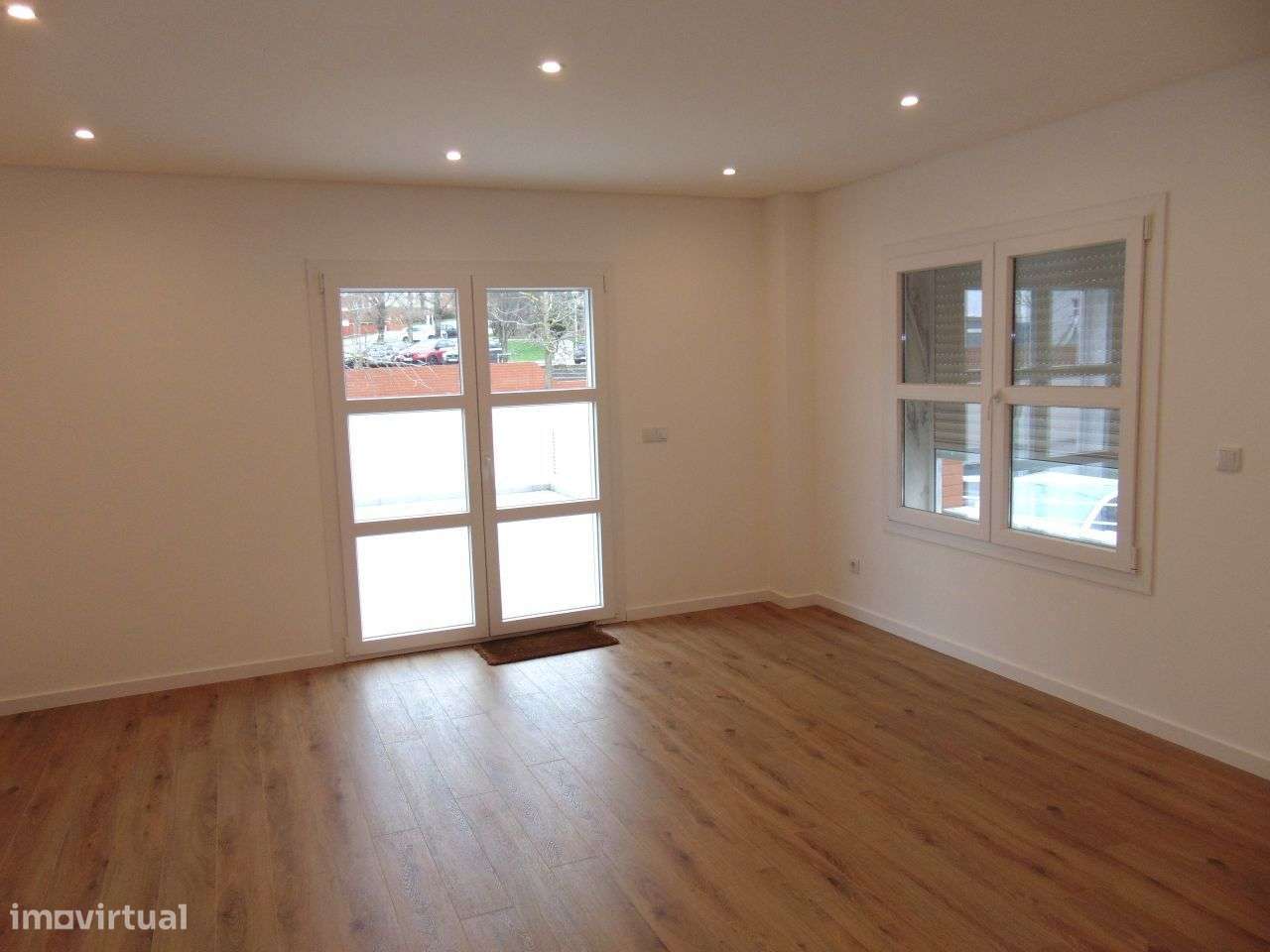 Apartamento novo T2 com terraço 50m2-7