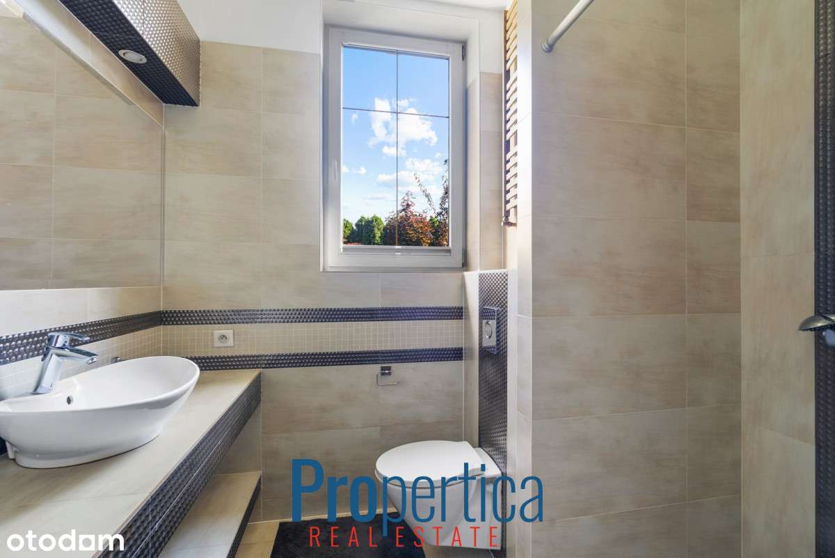 Funkcjonalny dom na dużej działce !-11