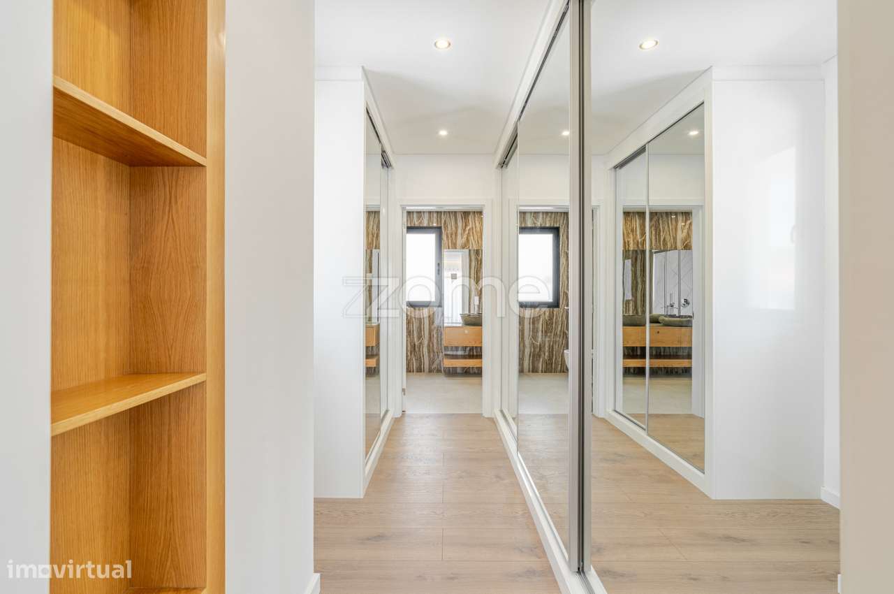 Apartamento T3 Penthouse com Vista Mar e Cidade no Caniço-35