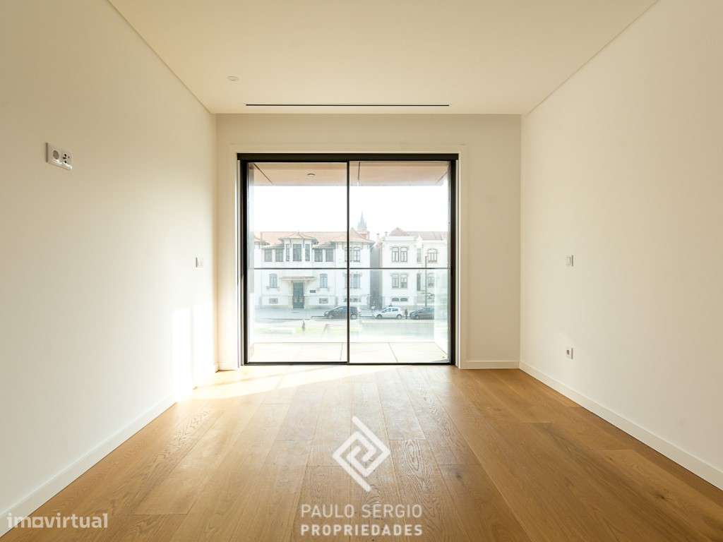 Espetacular T2 novo com varandas em frente à Estação de Comboios de... - Grande imagem: 4/13