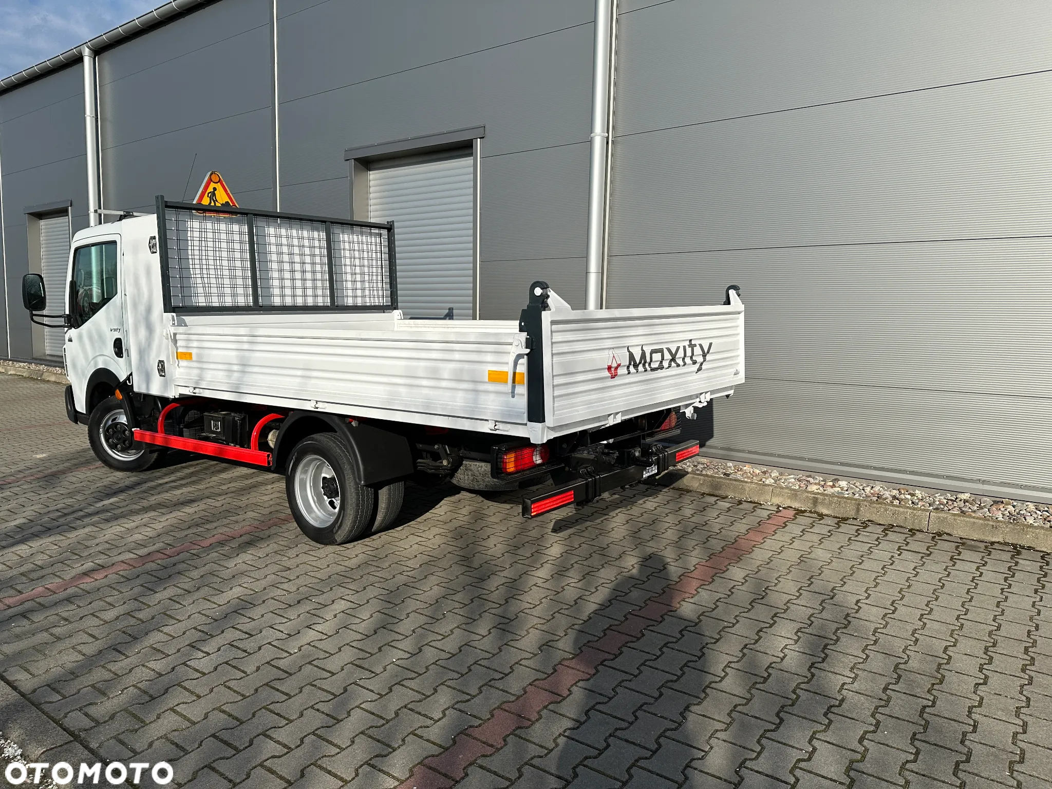 Nissan CABSTAR NT400 35.14 2,5 DCI Kipper Wywrotka Pod HDS Koła 16&quot; Wzmocniony - 22