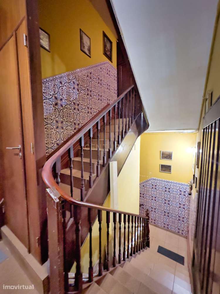 PRÉDIO HISTÓRICO  – BONFIM, PORTO | Elevado potencial de valorização-13