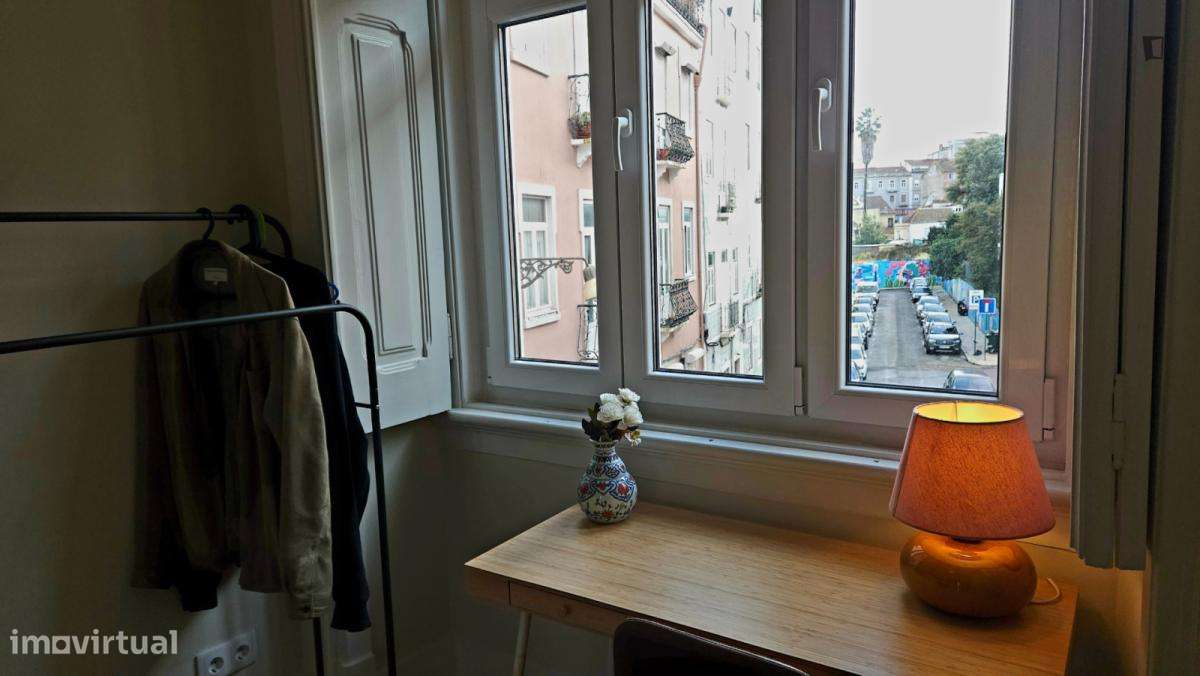 Quarto - localizado em Graça Lisbon - Grande imagem: 2/9