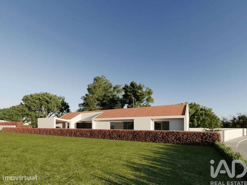 Casa T3 em Oiã de 225,00 m2 - Grande imagem: 1/21