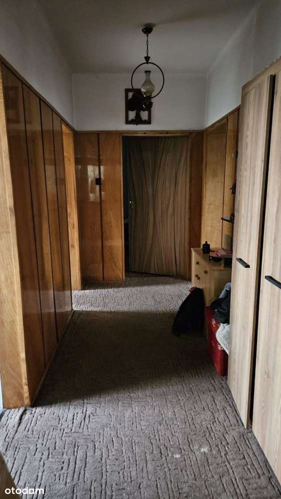 Przestronny dom z potencjałem w Rybniku-Kamień-9