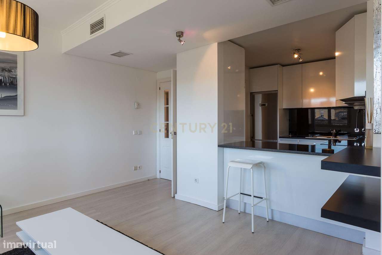 T1 no Saldanha Residence, com Varanda, junto ao Marquês de Pombal e Av - Grande imagem: 5/15