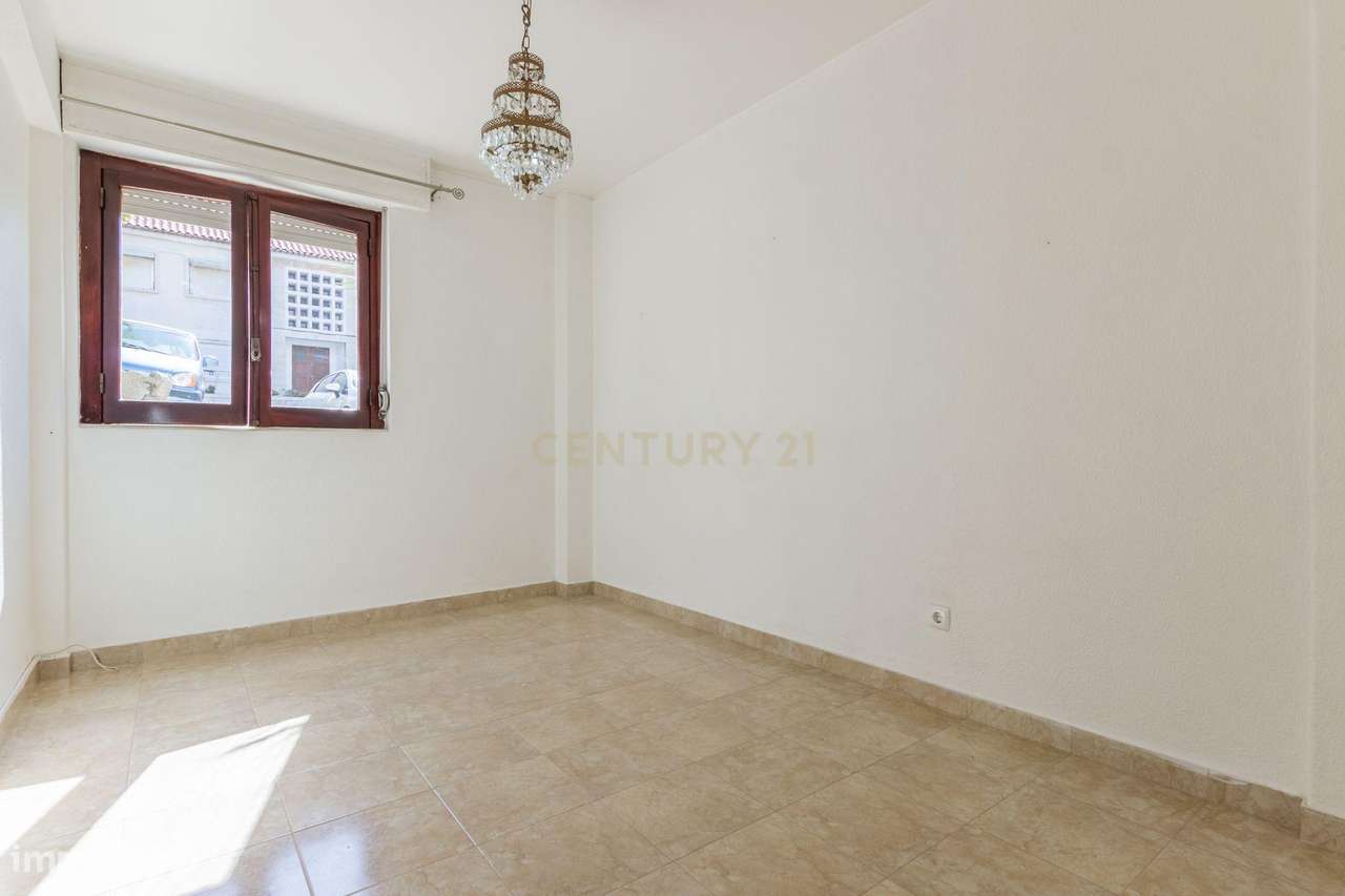 Espetacular T3 com Vista Mar em Sesimbra-20