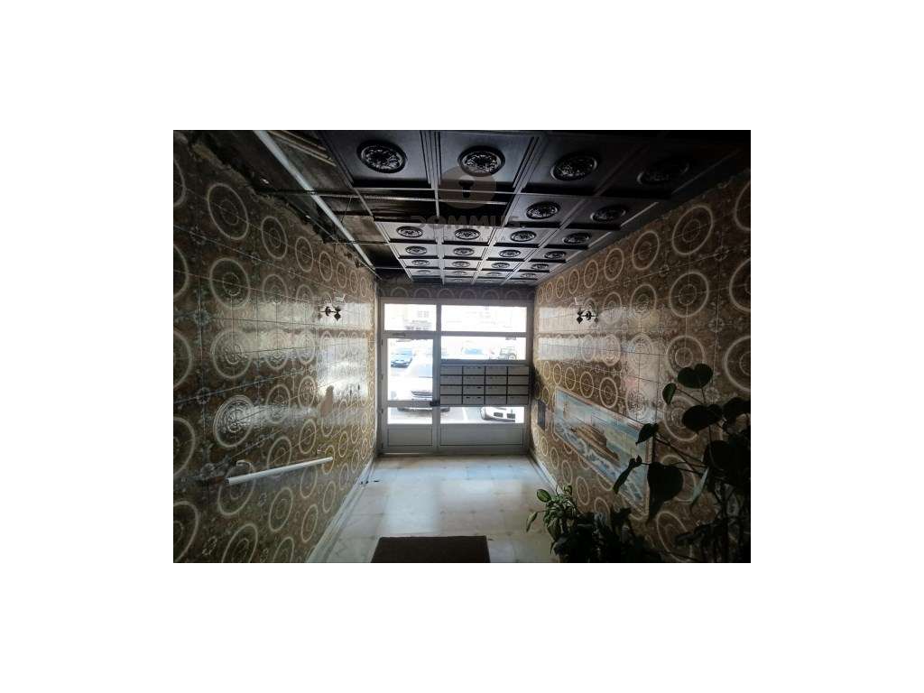 Apartamento T2 na Figueirinha ( Oeiras ) totalmente Remodelado-23