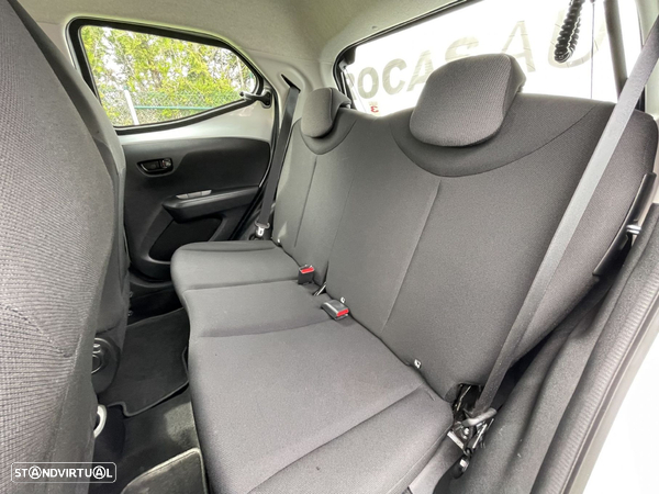 Toyota Aygo 1.0 X-Play+X-Touch - 35