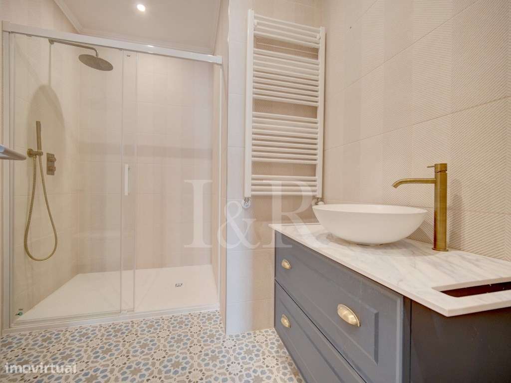 Apartamento T3 totalmente renovado no Chiado, Lisboa-7