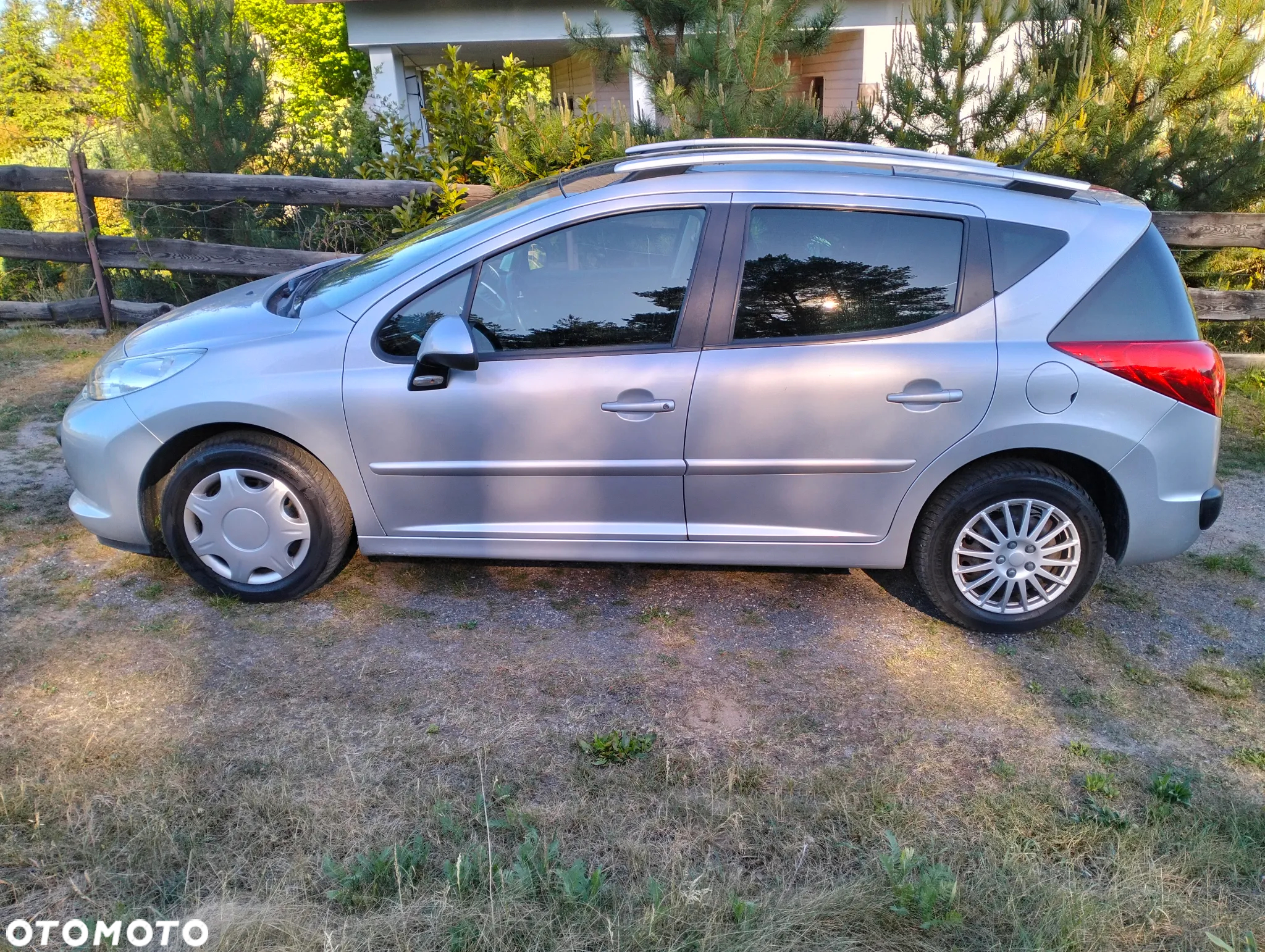 Peugeot 207 - 25