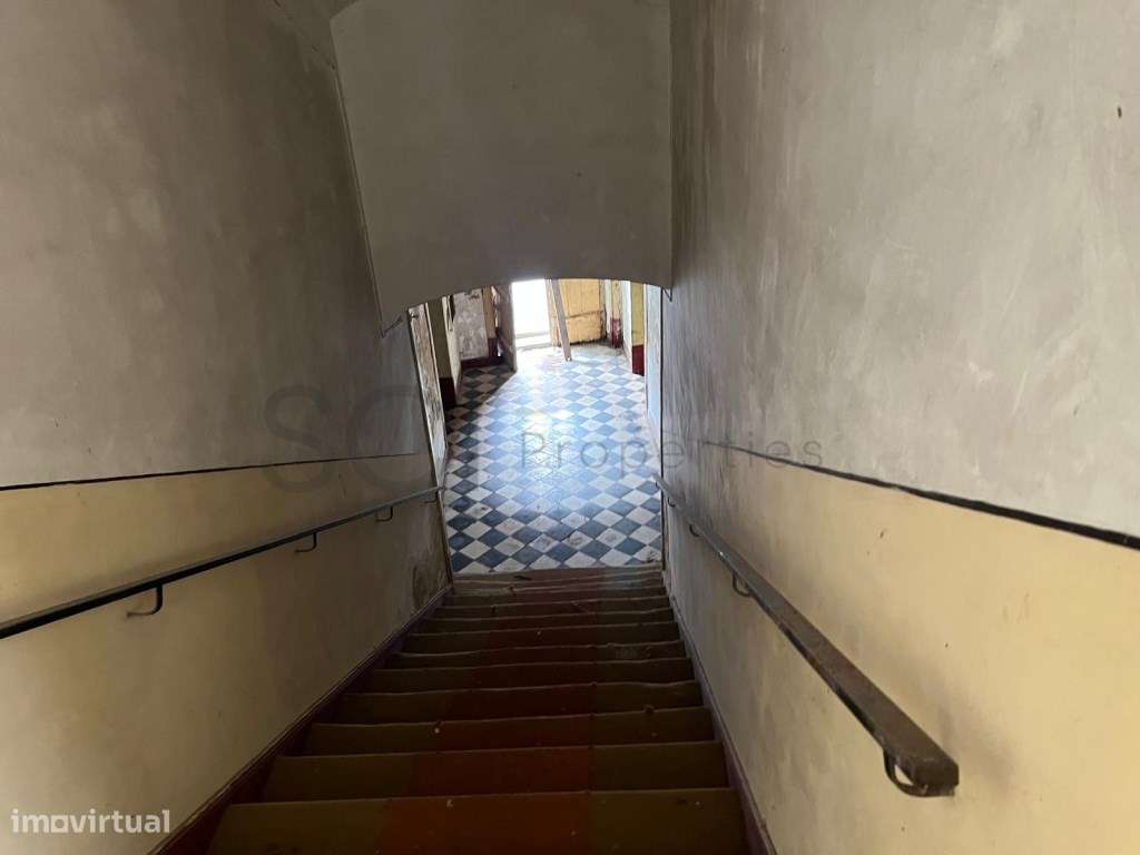 Palacete no Centro Histórico de Serpa com mais de 500 m2-7