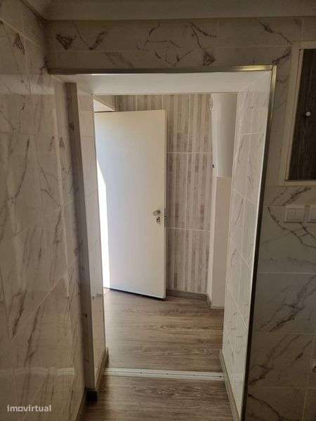 Apartamento T1 em Ermesinde - Grande imagem: 4/12