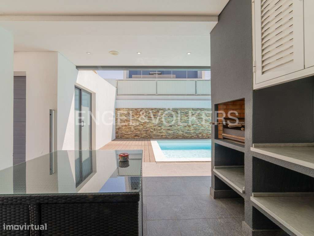 Moradia Isolada com piscina e jardim próximo da praia - Grande imagem: 5/52