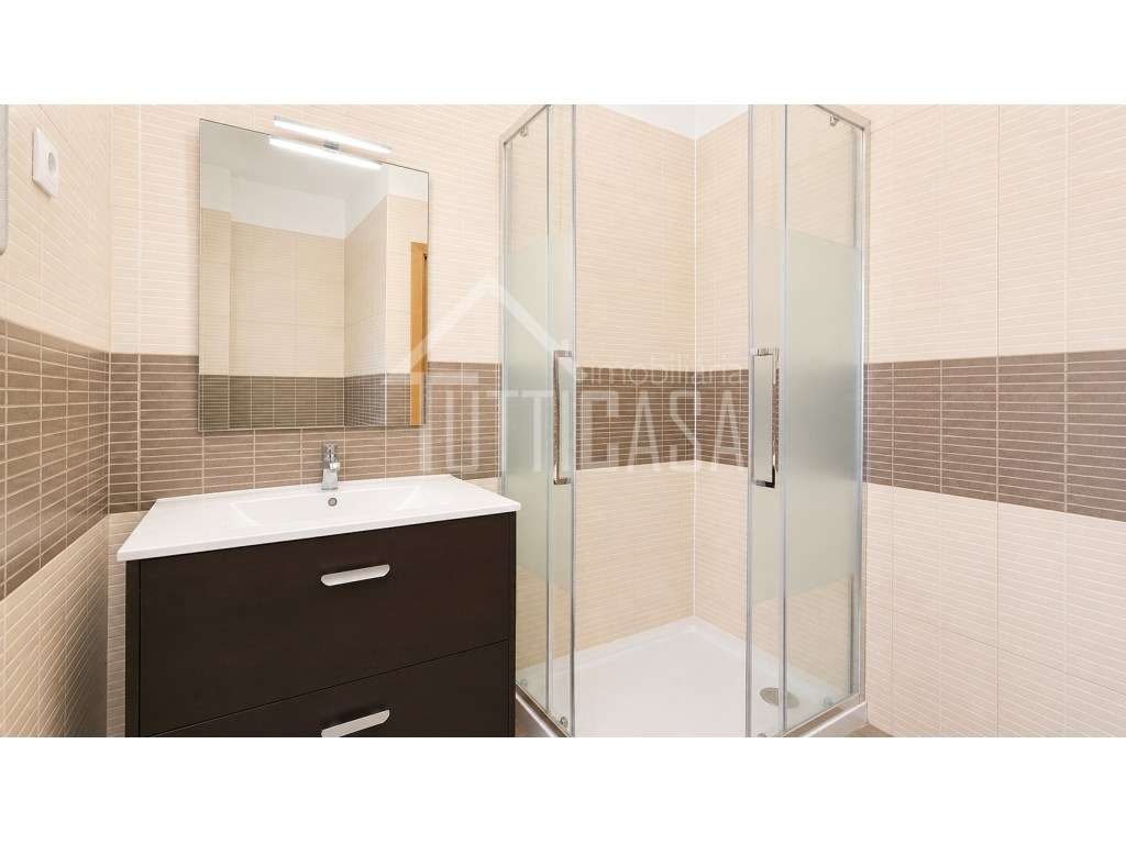 Apartamento T1 totalmente renovado em Olival Basto-6