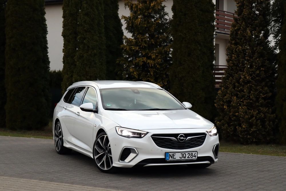 Opel Insignia B 2.0 BiTurbo D 4x4 Automatik GSI 2018