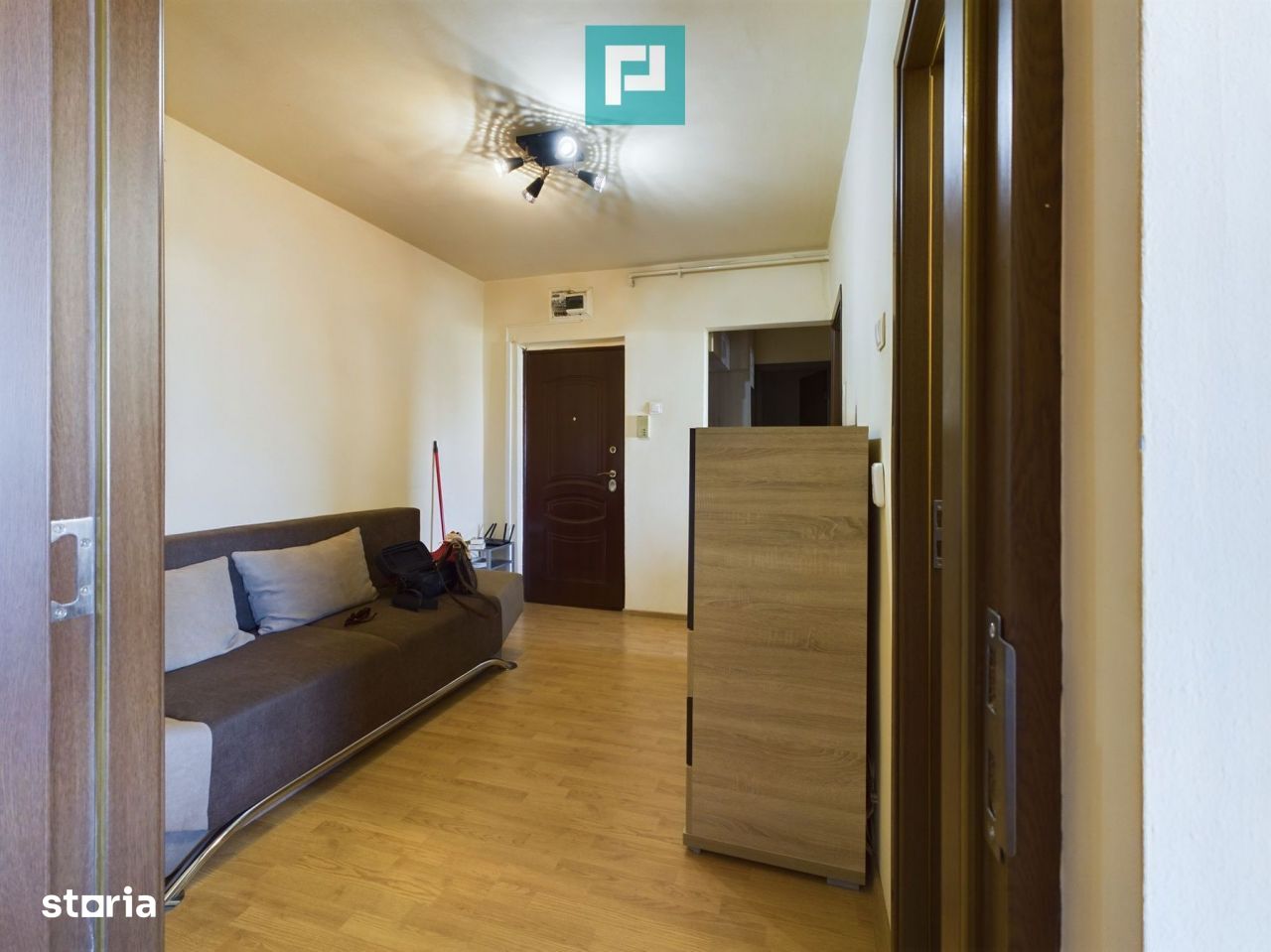 Apartament cu 2 camere de vânzare în zona Vlaicu