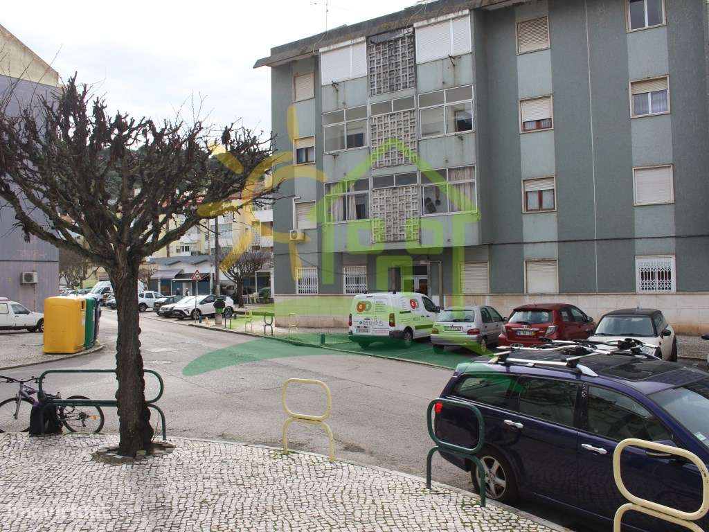 T1 Olival Basto a 10 minutos a pé do metro - Sr. Roubado-15