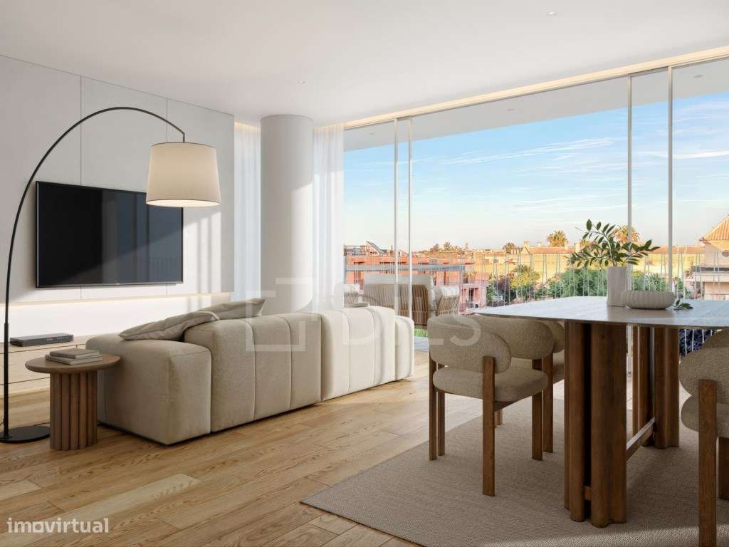 Penthouse T4 com varanda e lugar de garagem, inserido em novo condo... - Grande imagem: 2/70