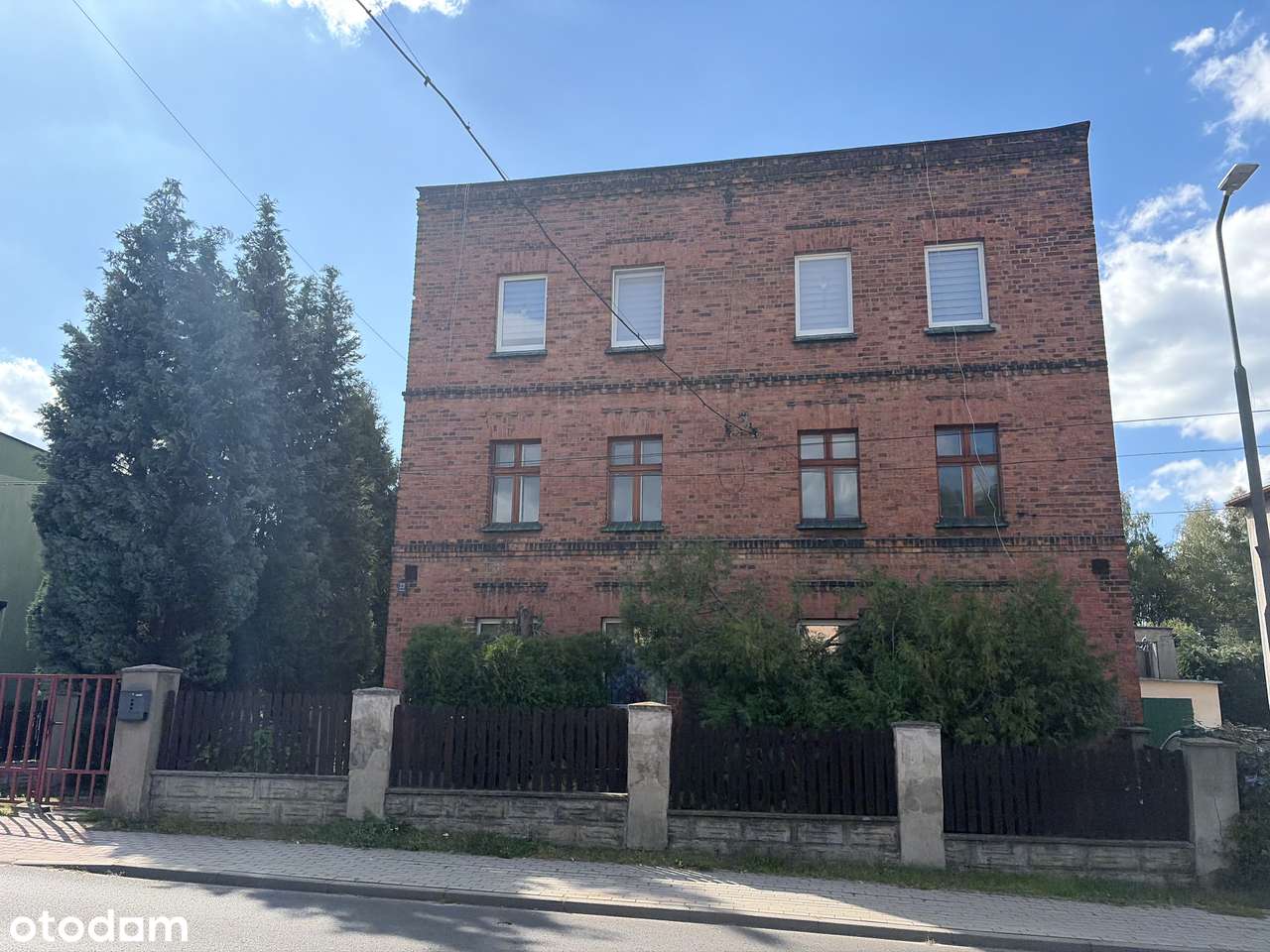 DOM WIELORODZINNY NA SPRZEDAŻ – TARNOWSKIE GÓRY, SOWICE