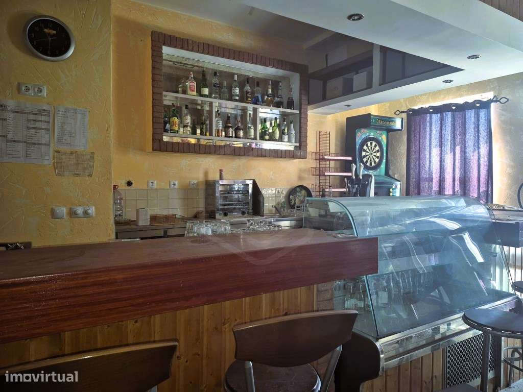 Loja com excelente visibilidade, situada a poucos metros da Praia d... - Grande imagem: 5/26