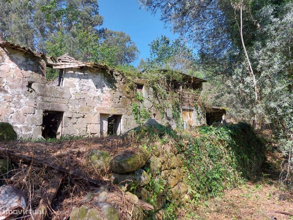 Quinta c/ Casa em Pedra p/ Restauro - Caires - Grande imagem: 2/33