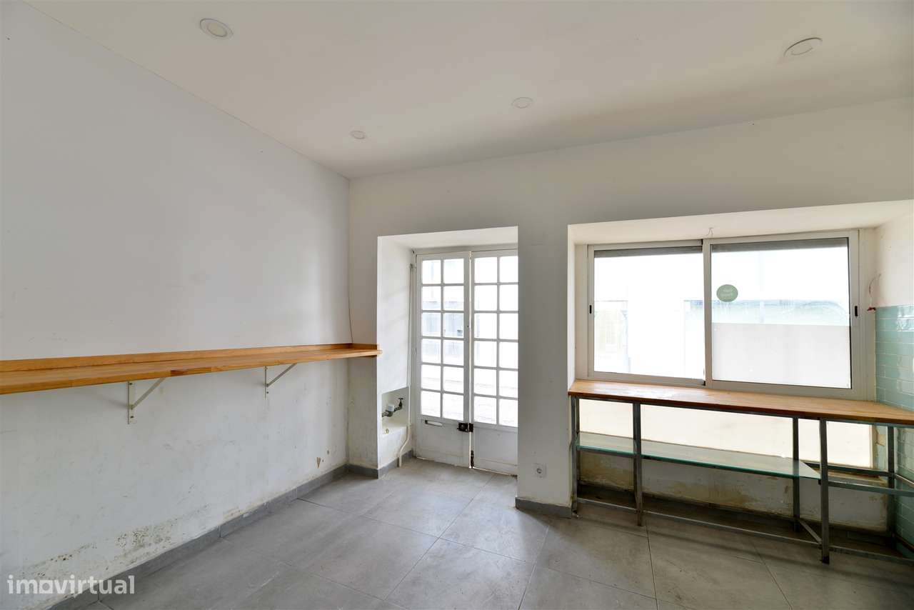 Loja no Monte Estoril, Estoril (ARRENDADO) - Grande imagem: 5/16