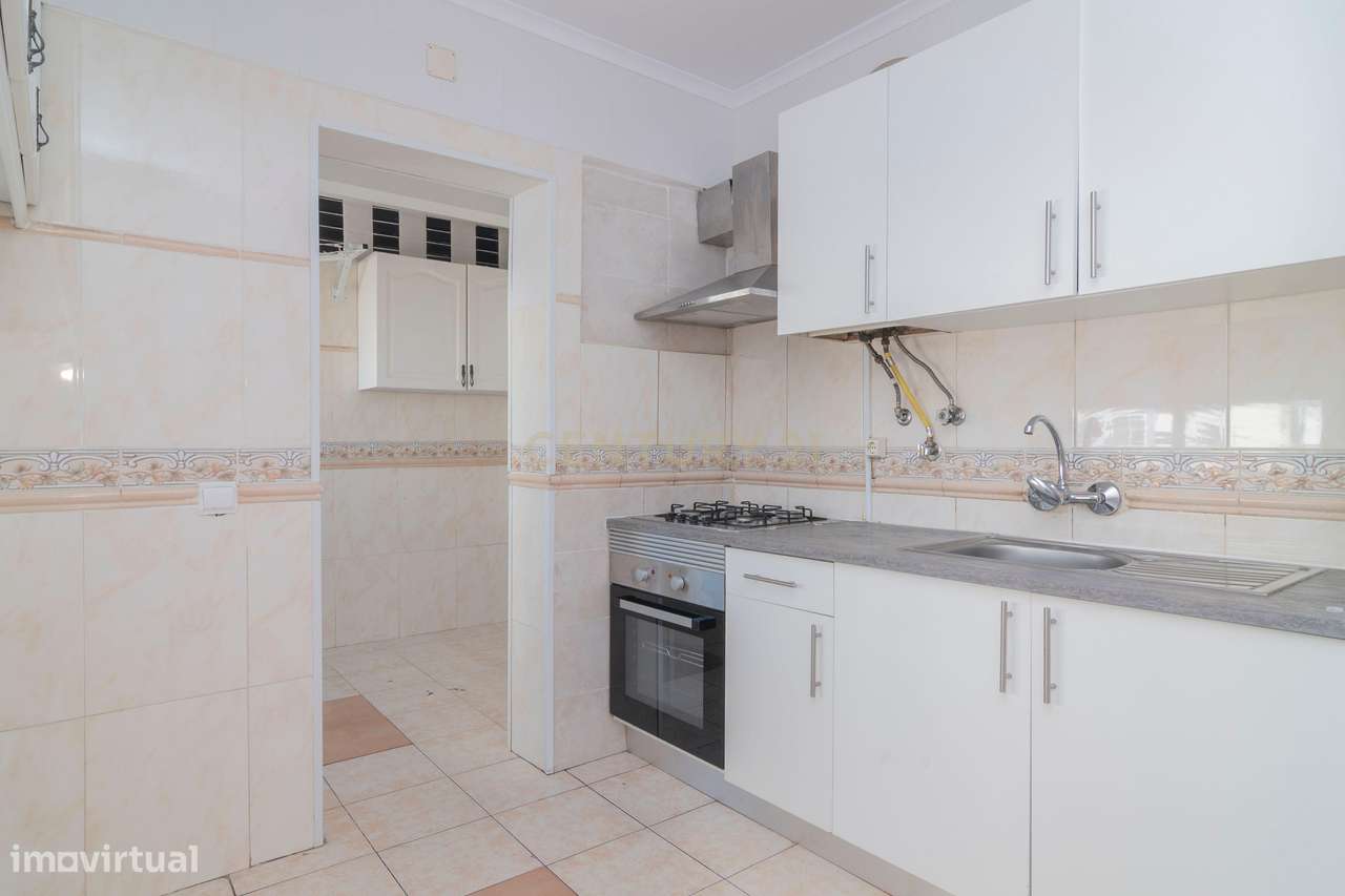 APARTAMENTO T3 EM ODIVELAS, MUITO PRÓXIMO DO METRO - Grande imagem: 5/25