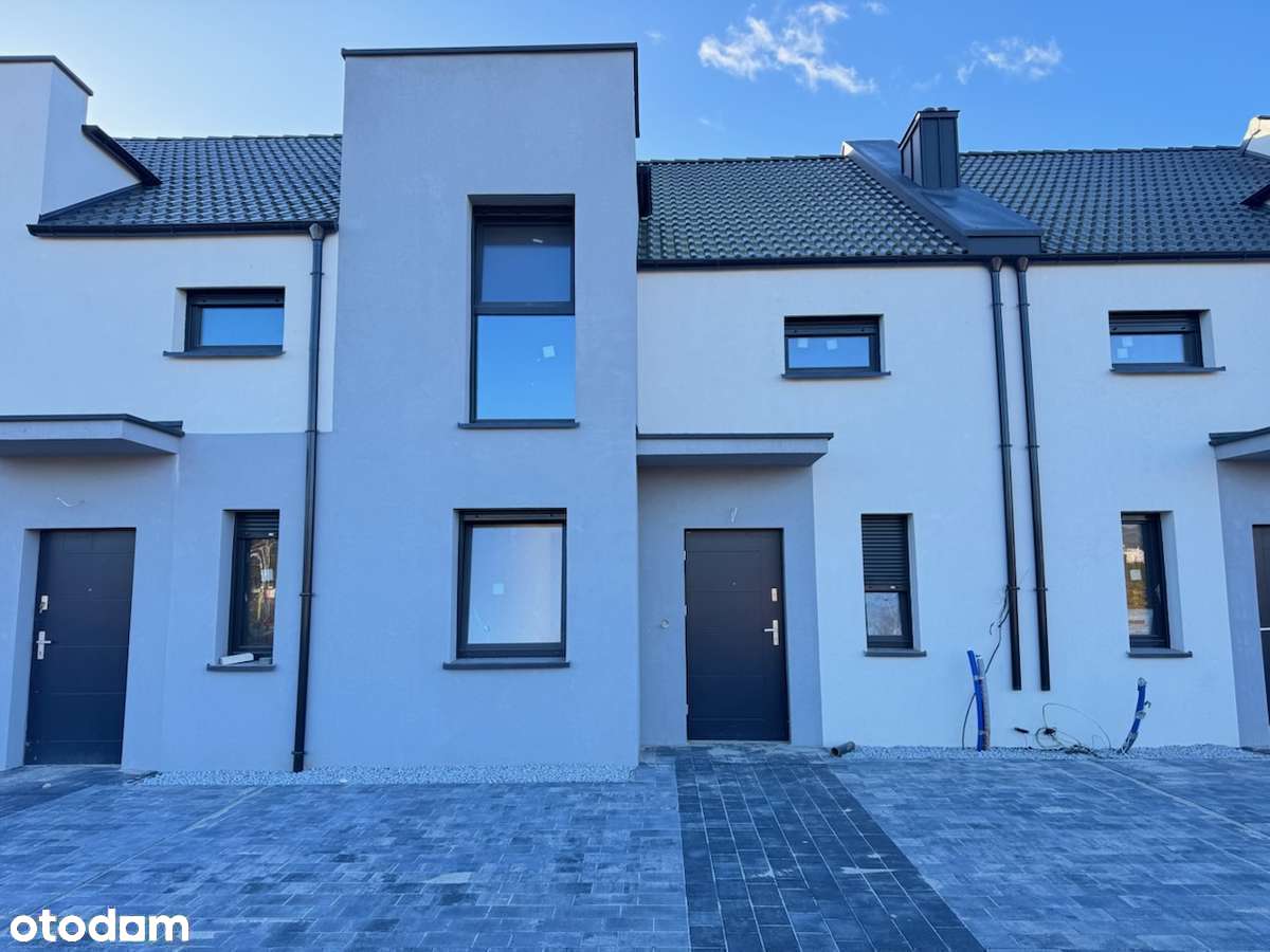 Nowy dom z pompą ciepła. Gotowy / budowa zakończona.-6