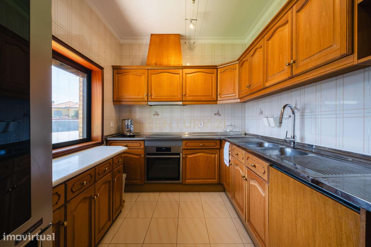 MORADIA T3 A 800M DA PRAIA DE SALGUEIROS | CANIDELO-16