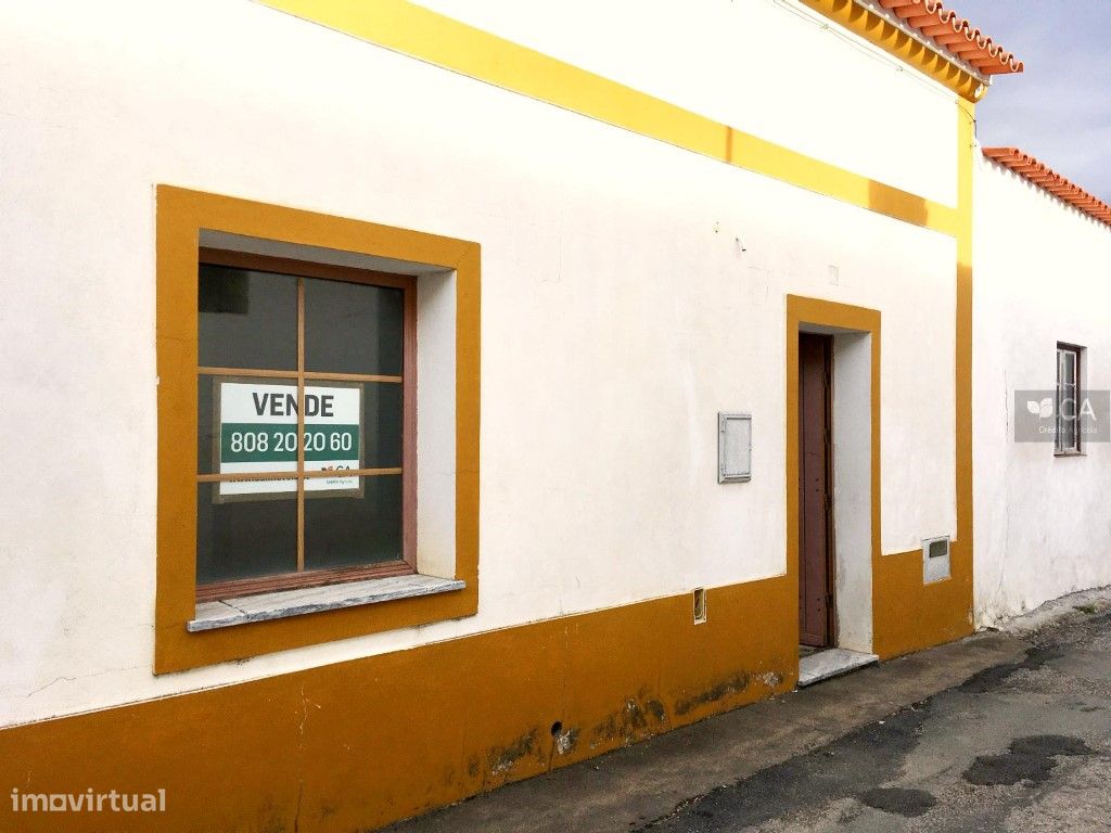 Loja para venda com 86m² situada em S...