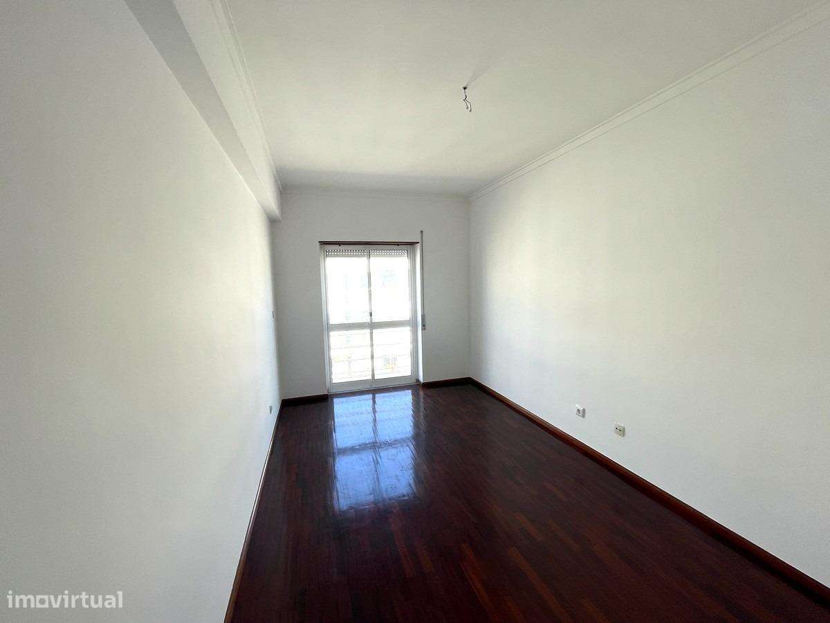 Apartamento T3 em Almada-6