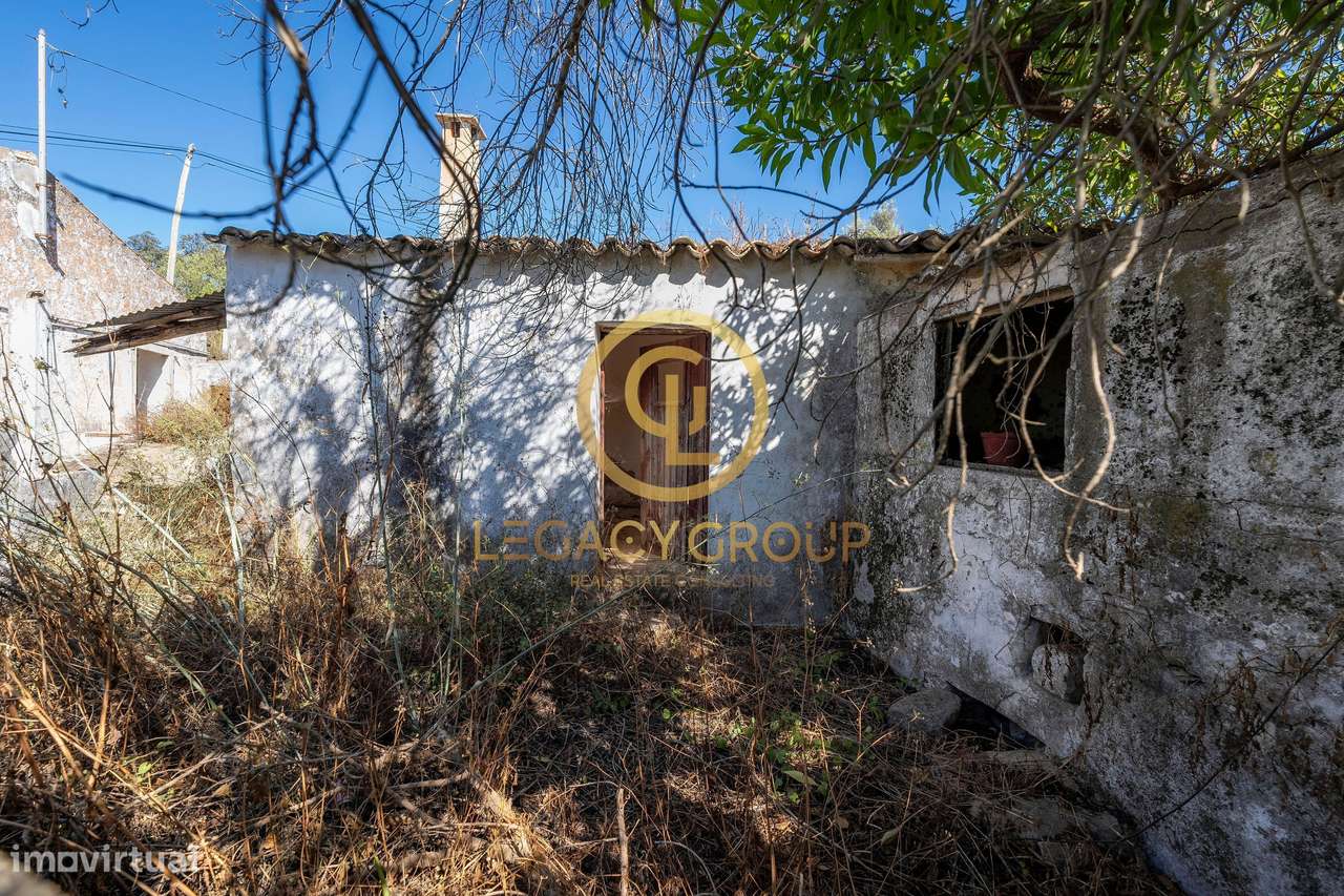 Moradia Devoluta + Ruína + Terreno Urbano, zona de Loulé - Grande imagem: 4/60