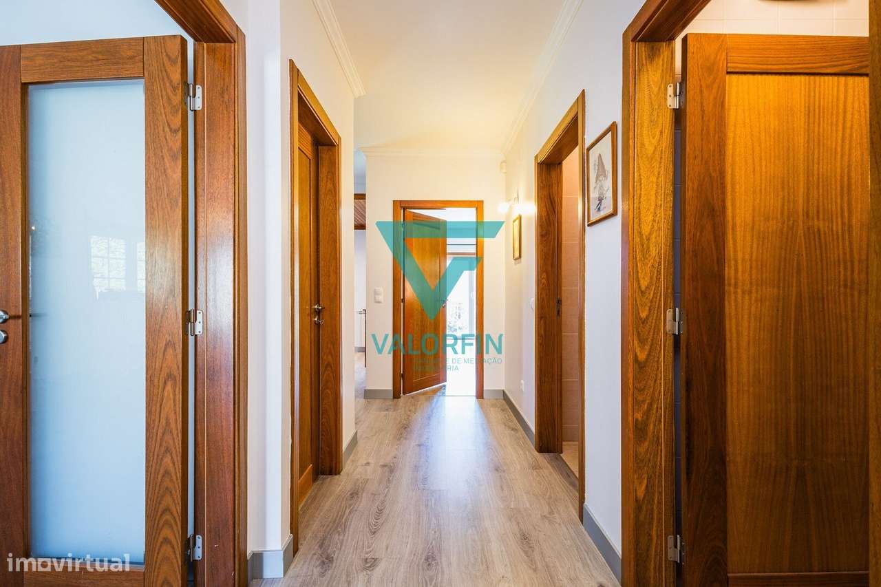 Moradia T4 c/ Jardim e Logradouro - Trutas - Marinha Grande-9