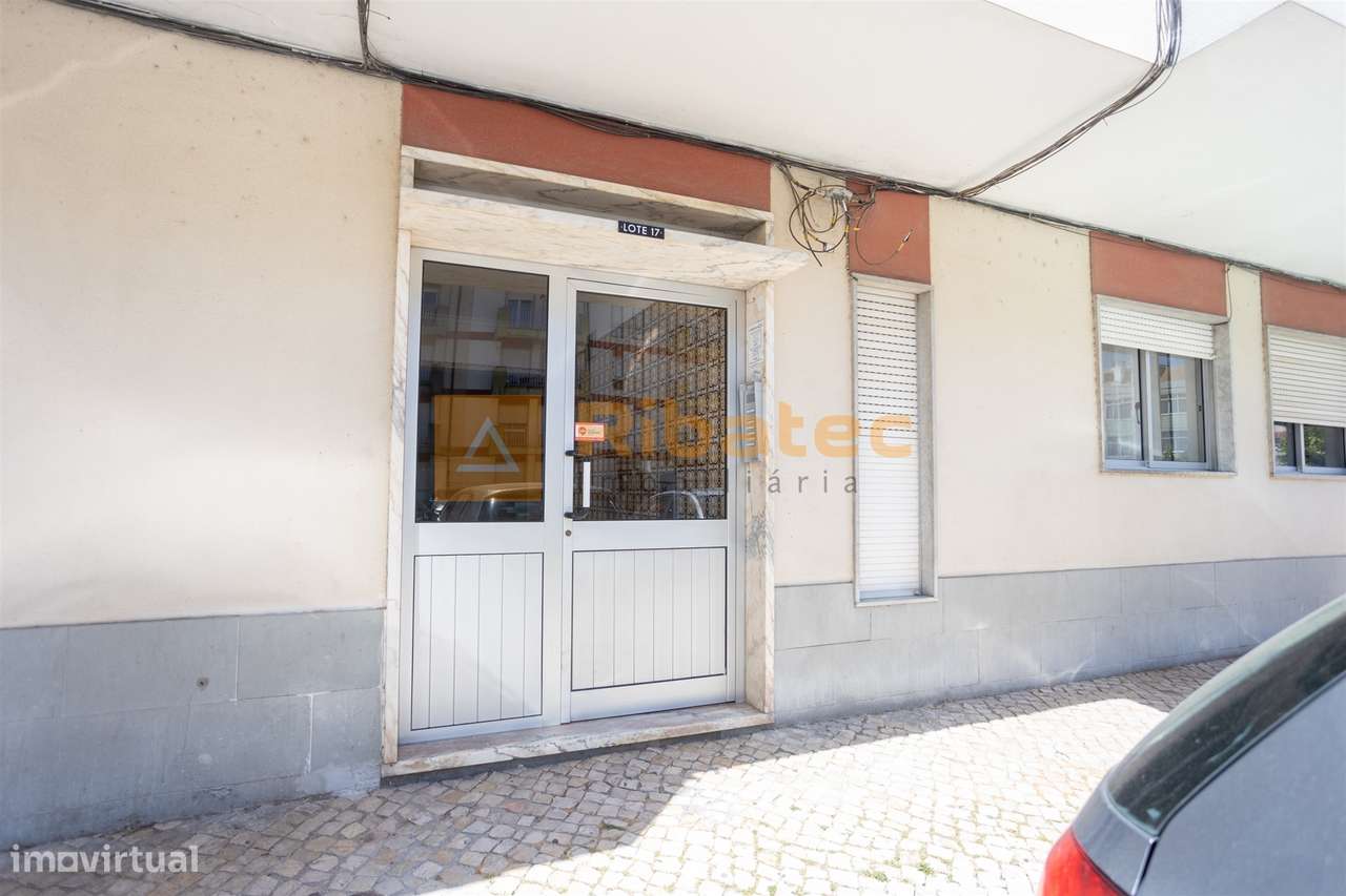 Apartamento T3 em Samora Correia-26