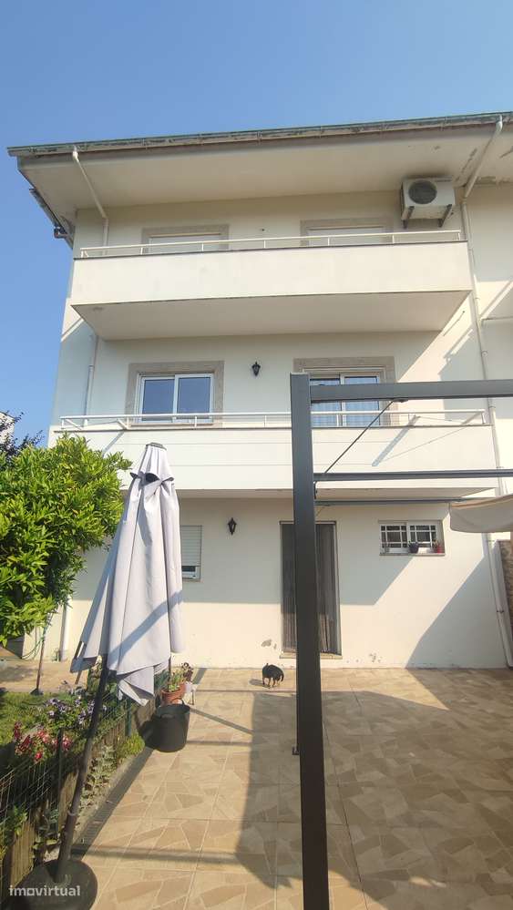 Moradia gaveto T3 em Amares-37