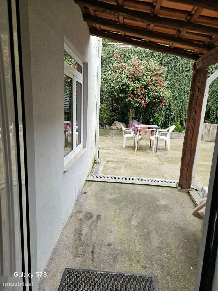 Edifício Junto ao polo das engenharias na covilhã-31