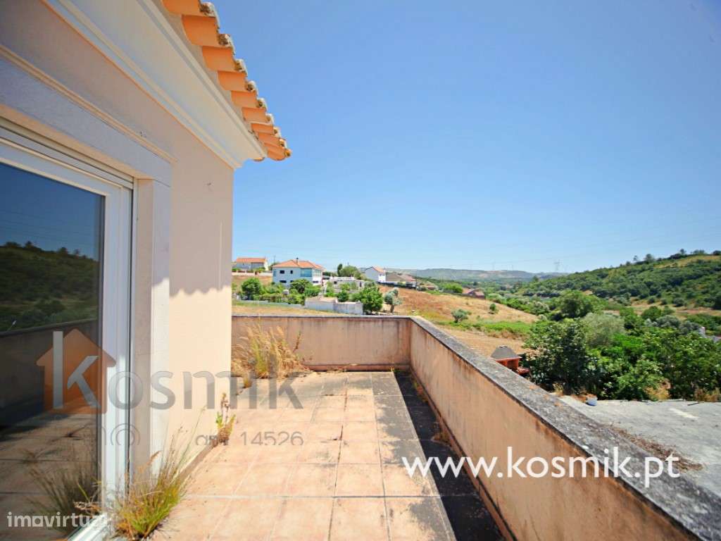 Moradia bifamiliar de Luxo para recuperar V5 + V5 :: Bucelas - Lour...-17