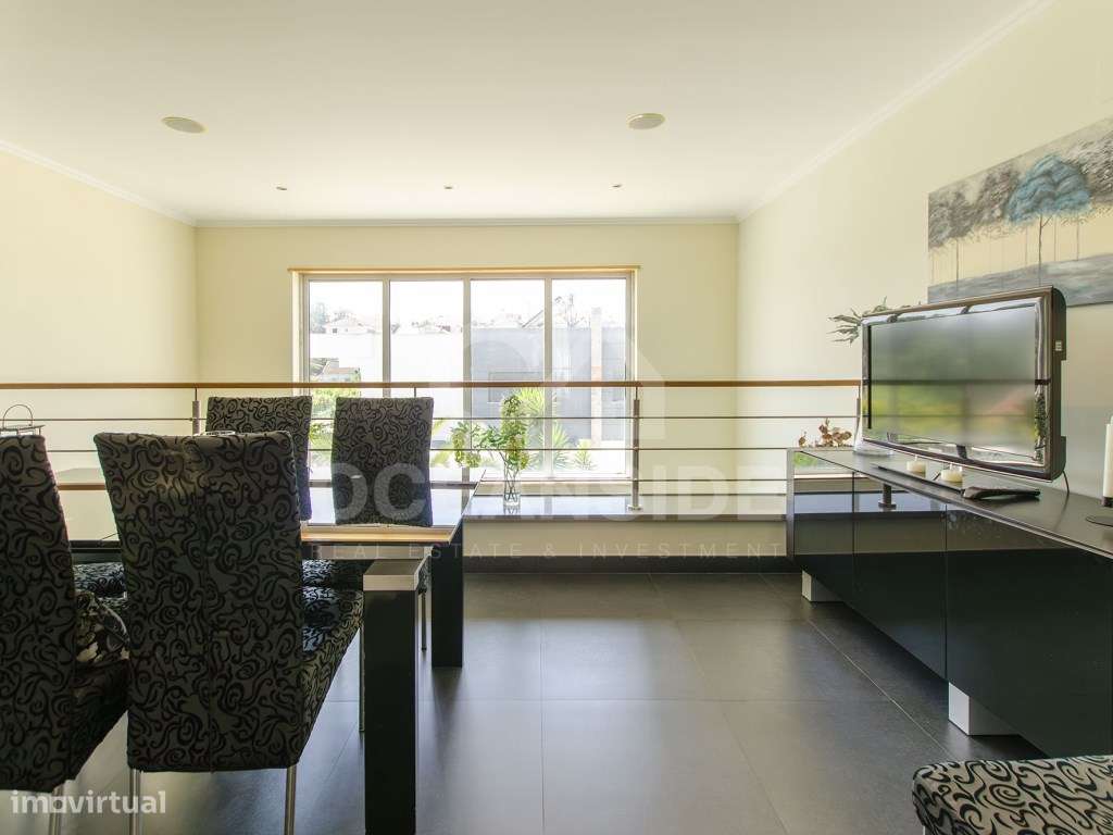 Moradia Contemporânea em Alcabideche-12