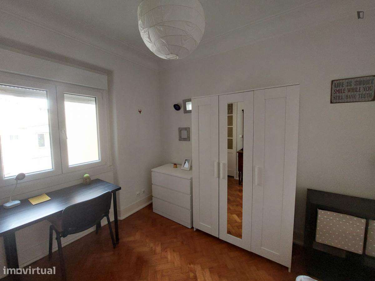 Quarto - localizado em Campolide Lisbon - Grande imagem: 5/10
