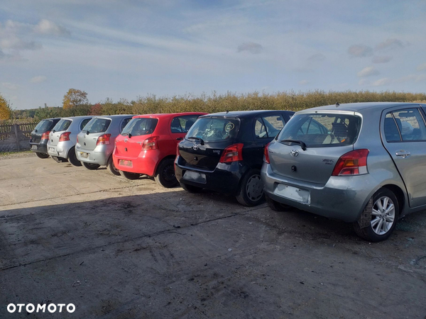 Toyota Yaris II Ślizg zderzaka lewy przód 52536-52050 Oryginał - 6