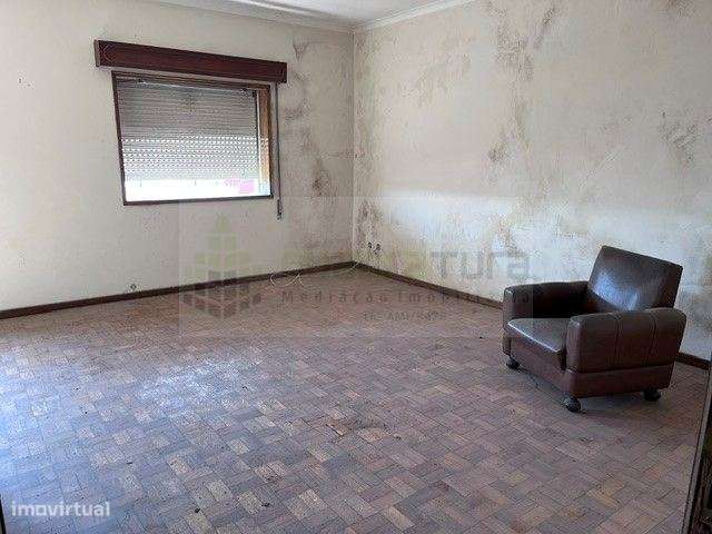 MORADIA | Rua Nau Vitória | junto à Estação Metro de Nau Vitória | ...-12