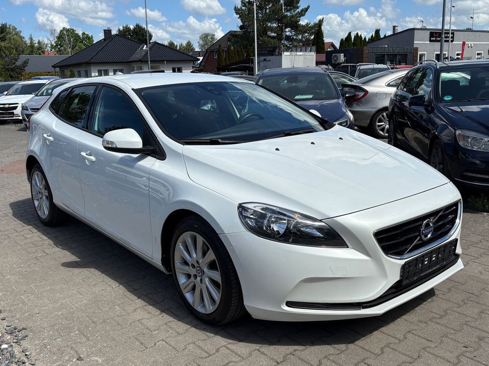 Volvo V40 II D2 Kinetic 2015