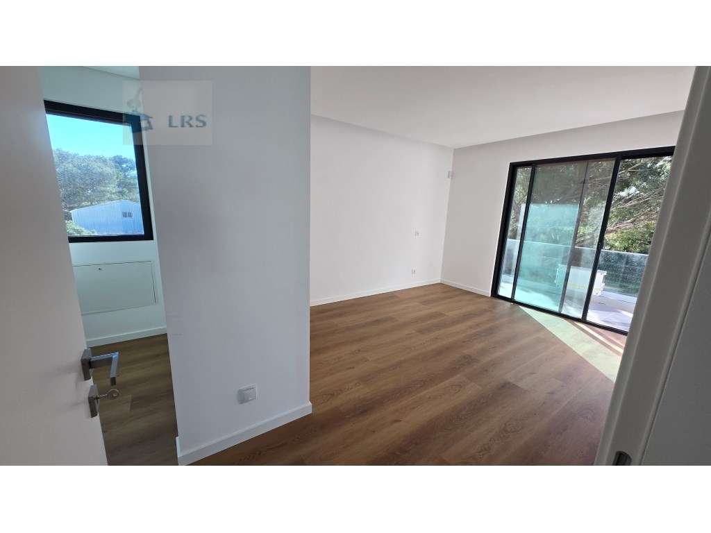 Murches, lindos acabamentos, moradia isolada com 3 suites e 1 quatr...-32