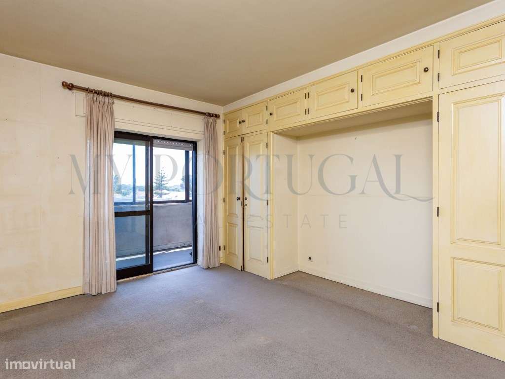 Apartamento T3 com Duas Varandas e Vista Privilegiada - Cascais - P...-16