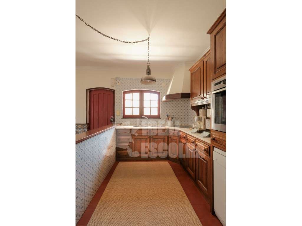 EXCELENTE MORADIA -850.000 €
 MUITO PERTO DAS PRAIAS ...
 BELVERD...-8