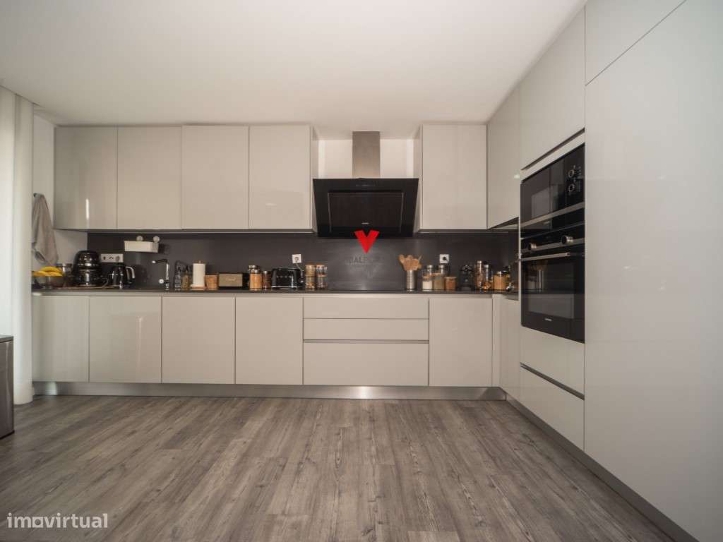 Penthouse T4 Exclusiva com Vista Rio | Terraço Privativo e Acabamen...-6