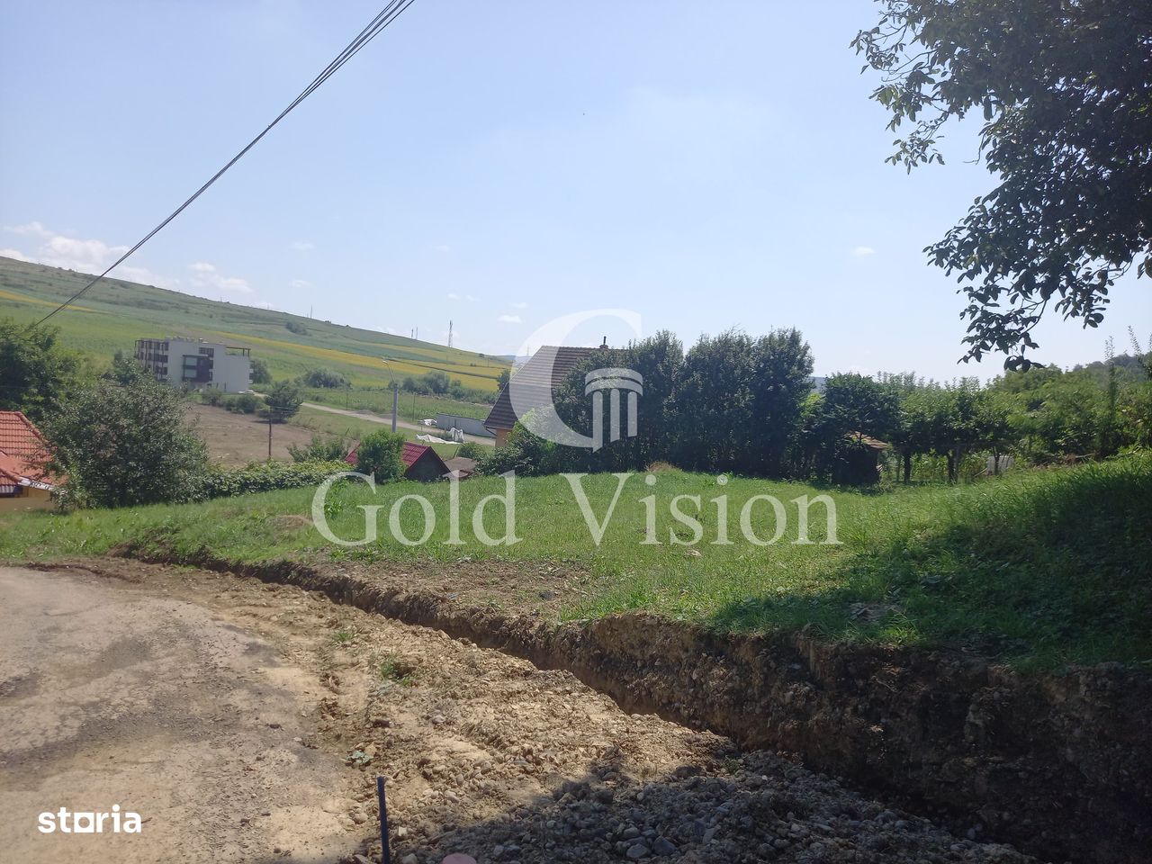 Teren Intravilan 1175 mp in Unirii str.Voinicenilor - Imagine principală: 3/3