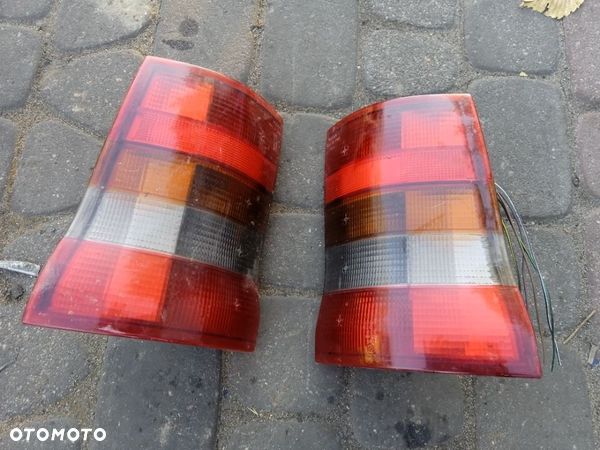 LAMPA TYLNA OPEL ASTRA I F LIFT KOMBI PRAWA LUB LEWA - 1